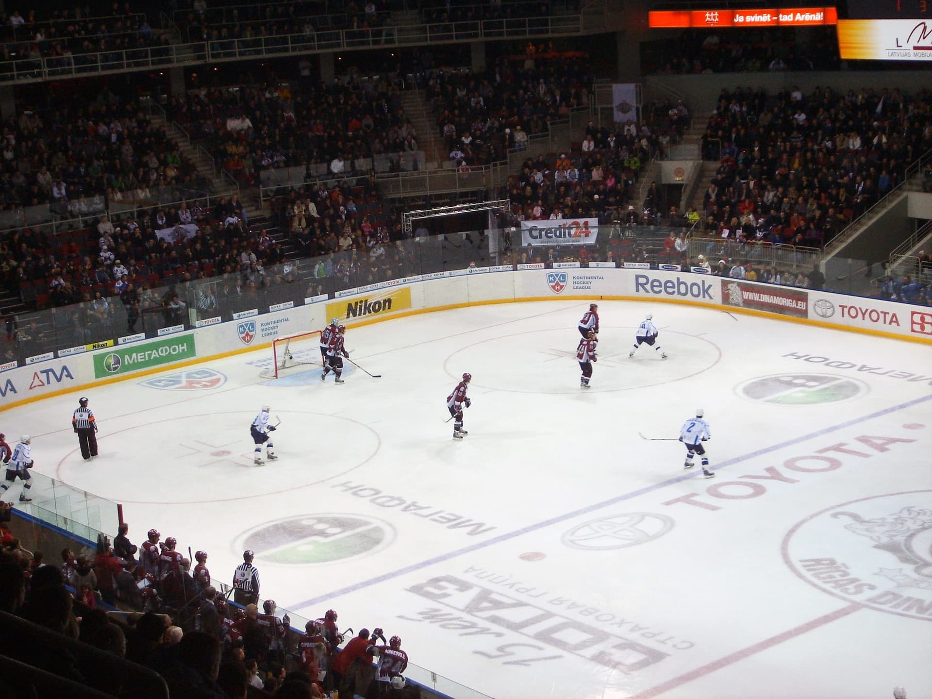 LED perimeter ribbon at home games, Skanste sports hall, five-game blocks — Centrs, Riga