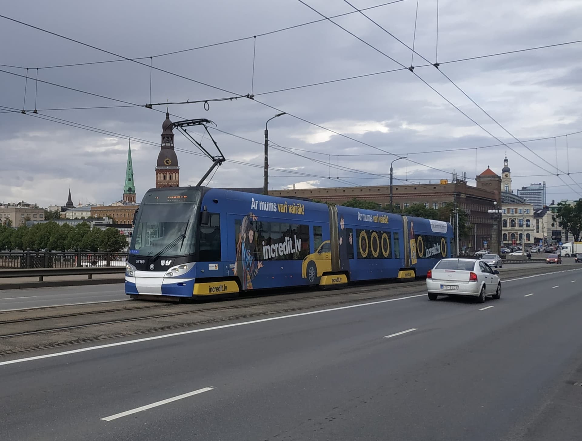 Full tram wrap on route 6, Ausekļa iela – Jugla, three-section Škoda 15T — Teika, Riga
